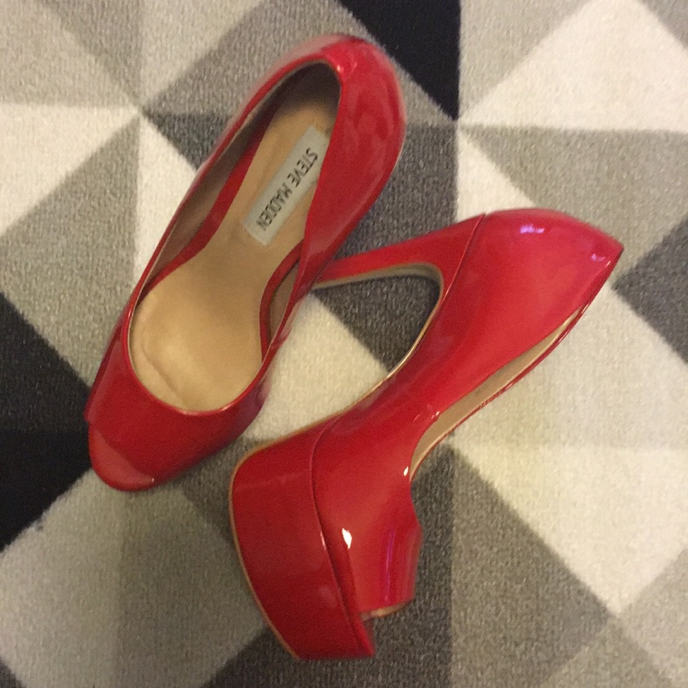 Patent Leather Steve Madden Pumps! 6 1/2 Size!